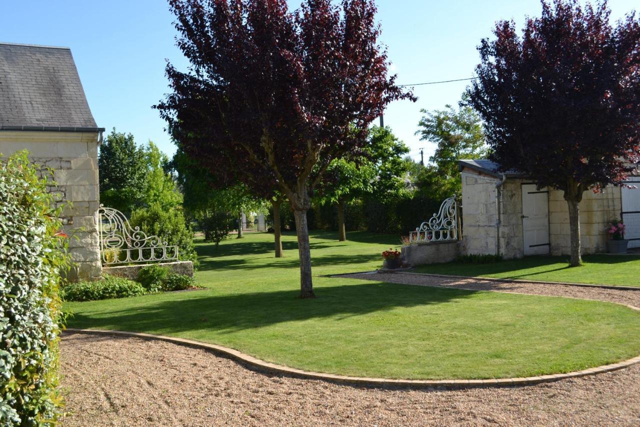 Les Chambres D Hotes Du Lavoir Restigné Exteriér fotografie